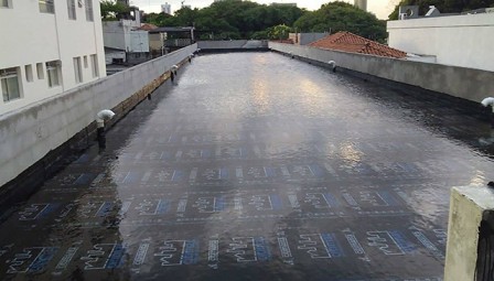 Laje impermeabilizada: quando fazer para evitar prejuízo?